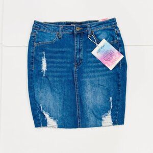 NWT Wax Jean Los Angeles Distressed Denim Skirt